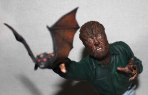 Chaney Bat Grab from Abbott & Costello Meet Frankenstein (1948)