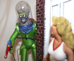 Mars Attacks! "No Place to Hide"